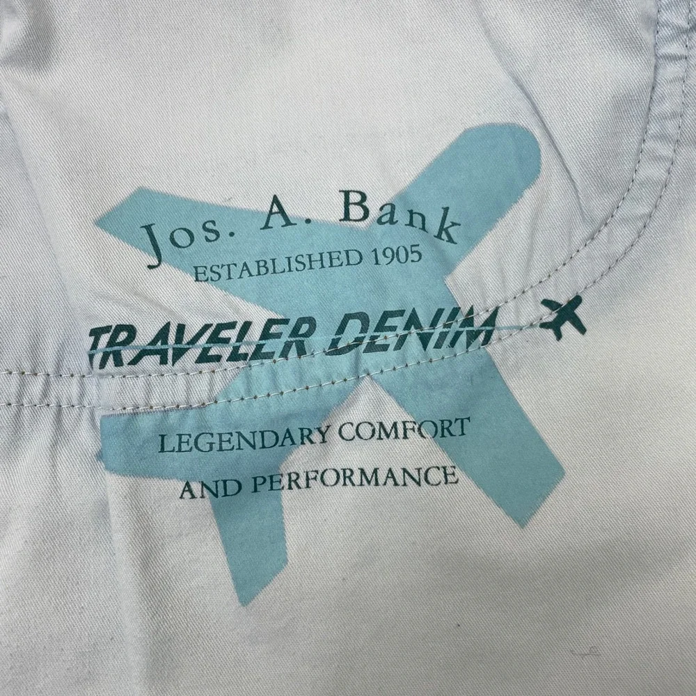 Jos A Bank Traveler Collection Mens 38W‎ x 32L Blue Stretch Straight Leg Jeans